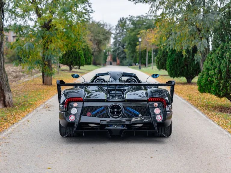 独一无二：帕加尼 Zonda 760 LM Roadster 敞篷跑车将拍卖，预估价超 1200 万美元